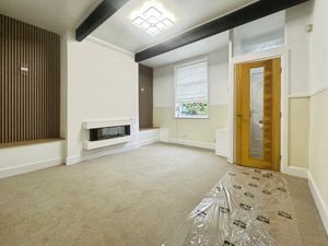 Lounge- click for photo gallery